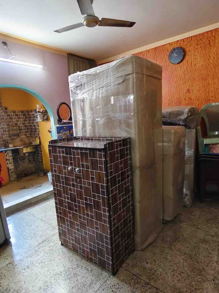 Shifting in Newtown Feels Easy and Stress-free With the Right People A Right Team at Swastik Logistics Packers and Movers